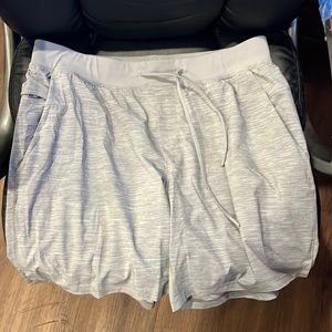 Lululemon THE Shorts 7” Linerless - Size XL